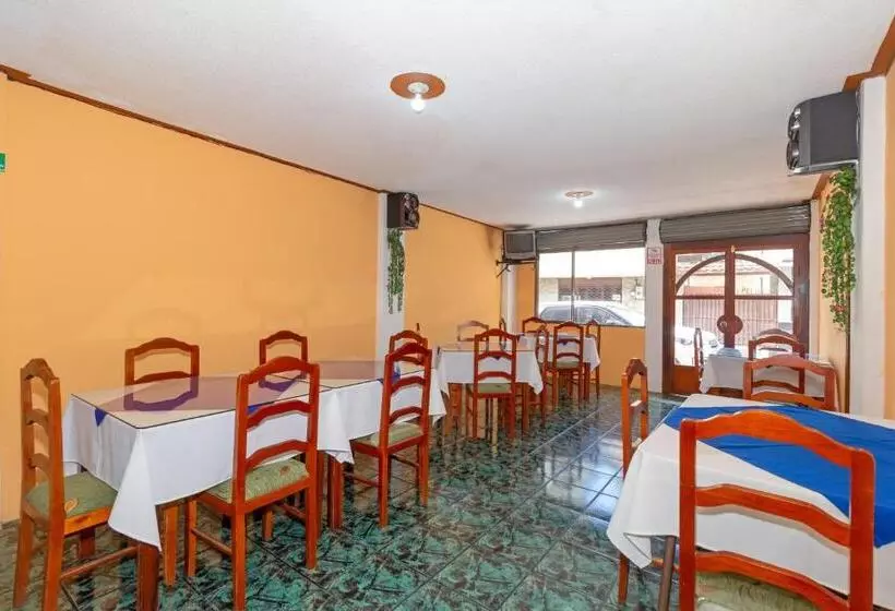 Retkeilymaja Hostal Rossy