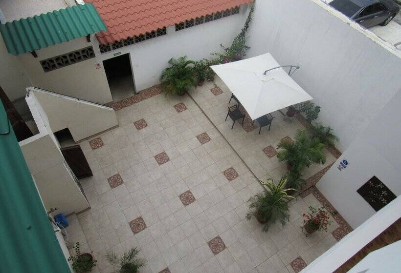 فندق صغير Las Palmas