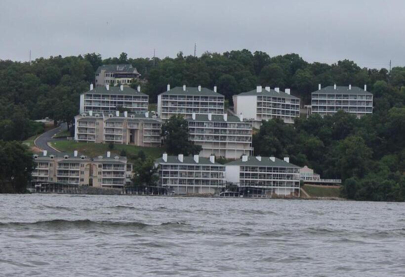 Lake Ozarks Get Away Topsider