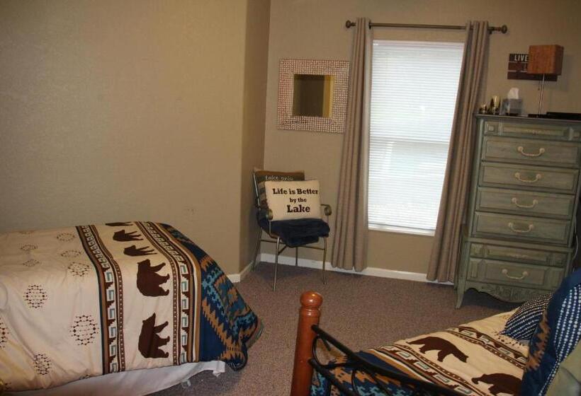 Lake Ozarks Get Away Topsider