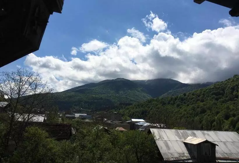 Majatalo Areguni Guest House