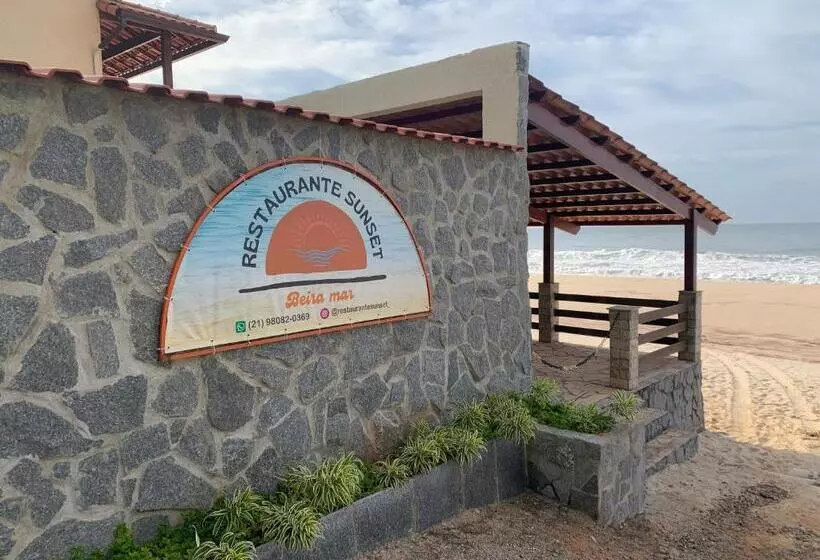 Majatalo Black Point Beach Club