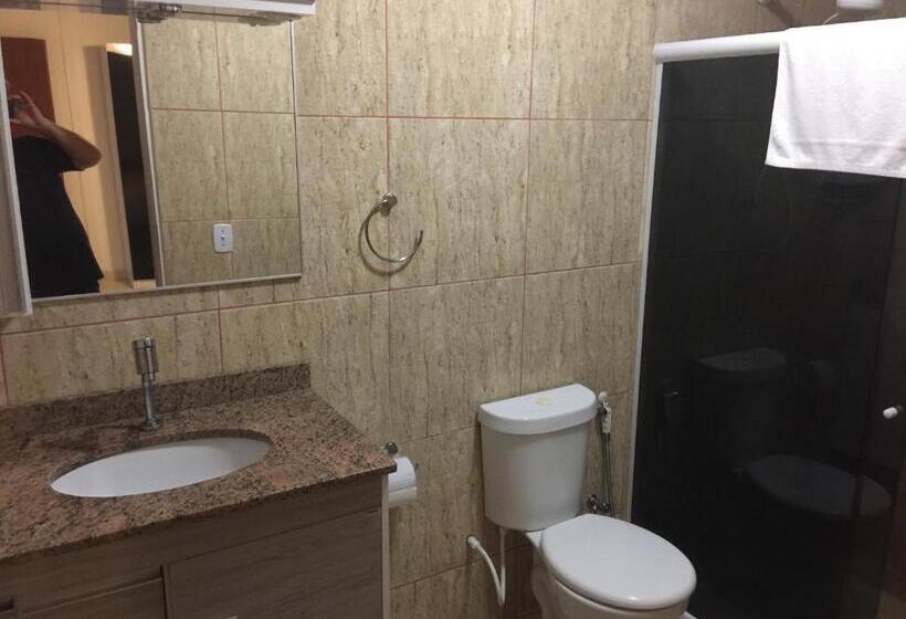 膳宿费 Black Point Beach Club