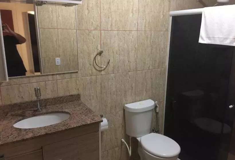 Majatalo Black Point Beach Club