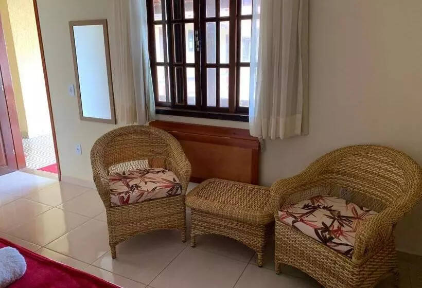 Majatalo Black Point Beach Club