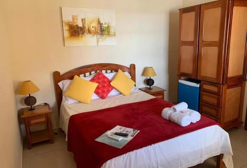 Majatalo Black Point Beach Club