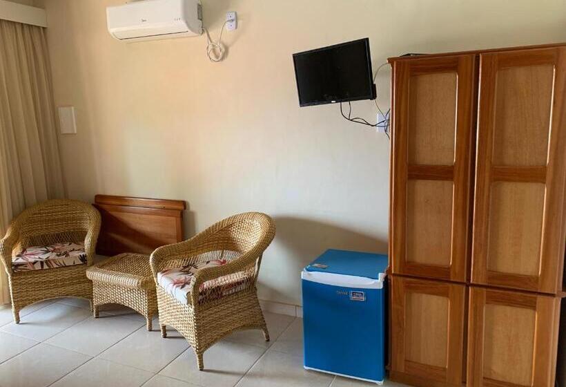 膳宿费 Black Point Beach Club