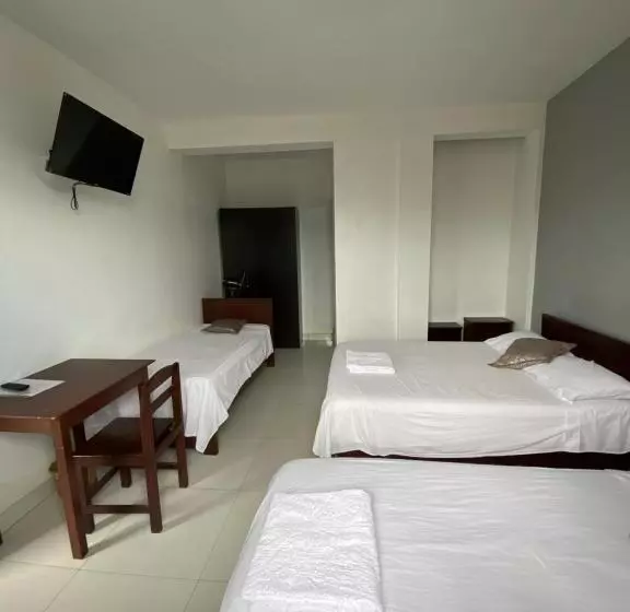 ペンション Hospedaje Marbis