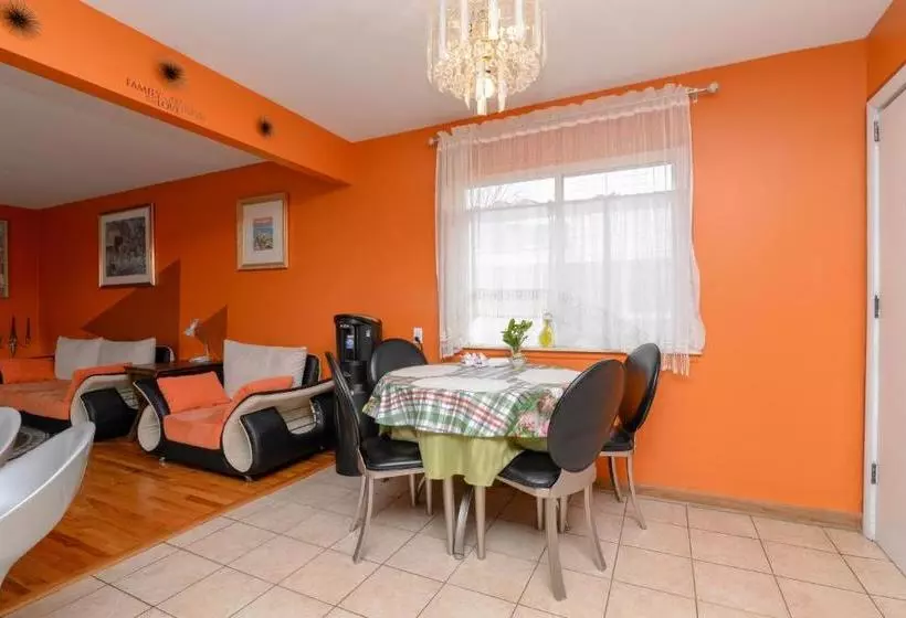 پانسیون Ranch House At Southfield