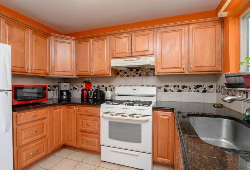 بنسيون Ranch House At Southfield