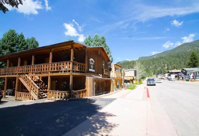 Sitzmark Sports Lodge