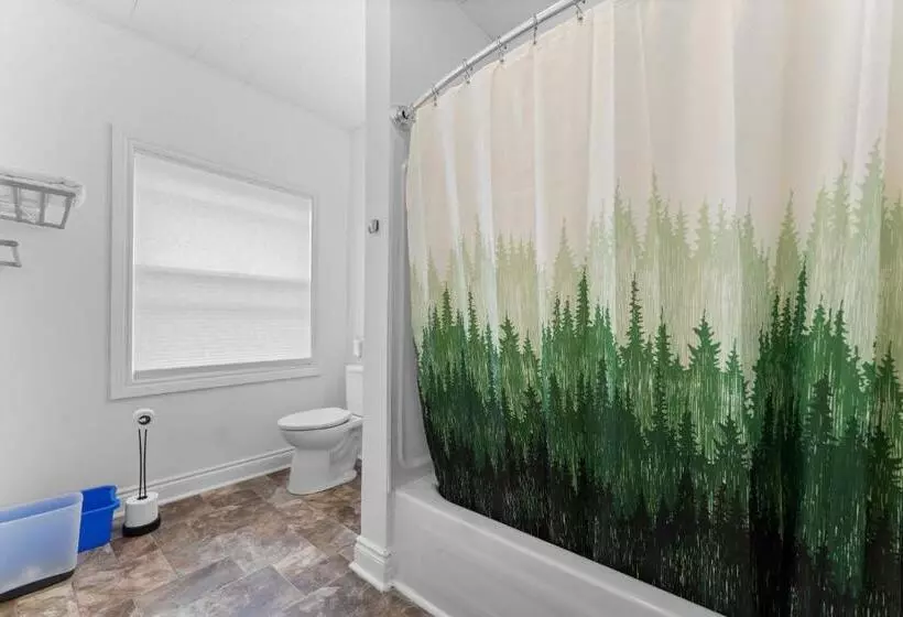 Retkeilymaja Balmoral