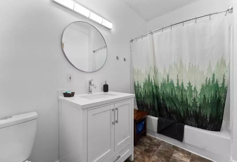 Retkeilymaja Balmoral