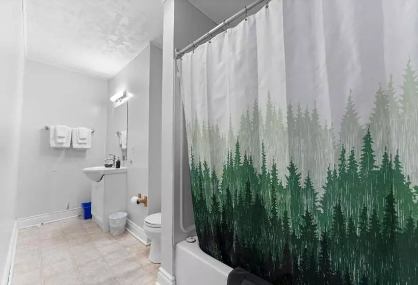 Retkeilymaja Balmoral