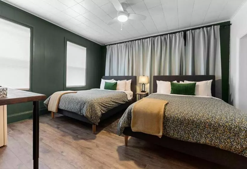 Retkeilymaja Balmoral