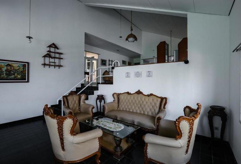 Отель Cisitu Valley Villa Syariah