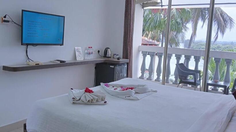 فندق Sal Riviera