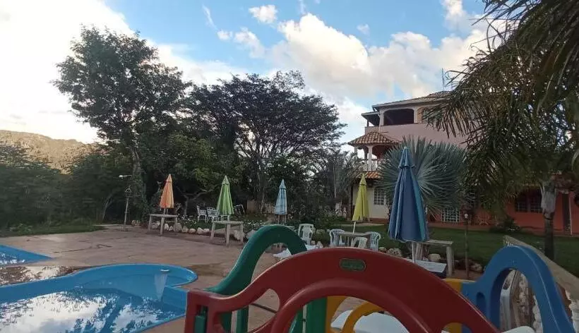 ペンション Pousada Florada Na Serra