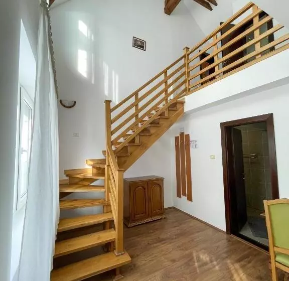 پانسیون Vila Alisa