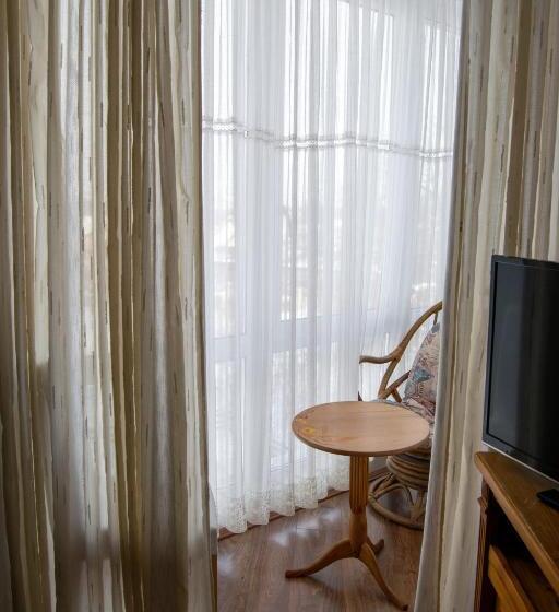 پانسیون Vila Alisa