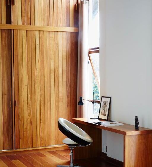 هاستل Chez Georges