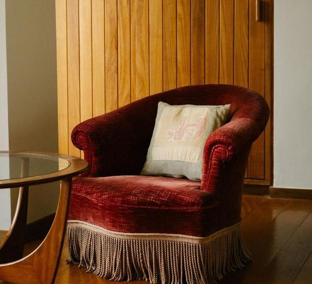 هاستل Chez Georges