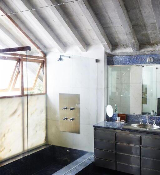 هاستل Chez Georges