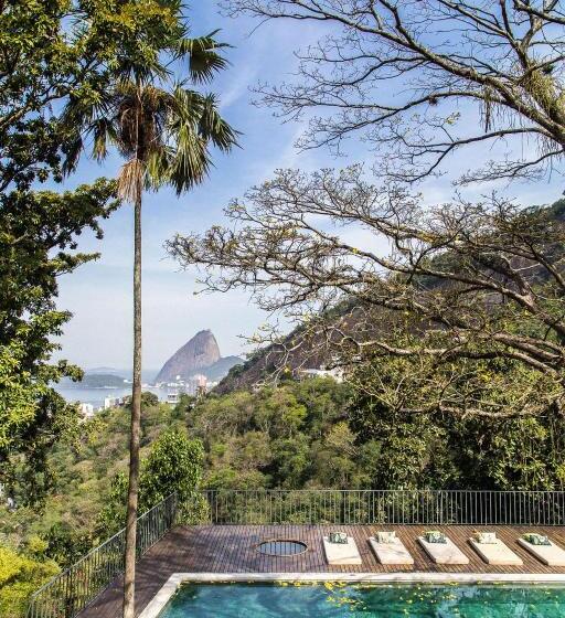 هاستل Chez Georges