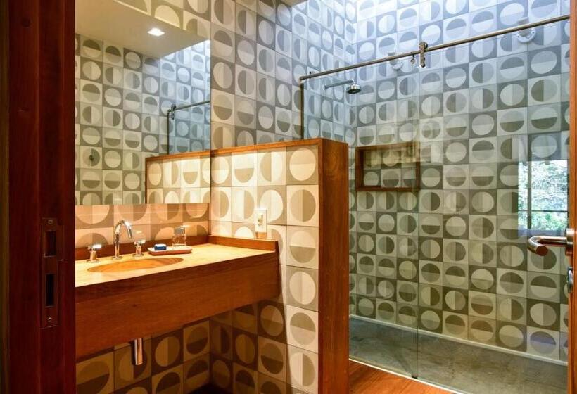 هاستل Chez Georges