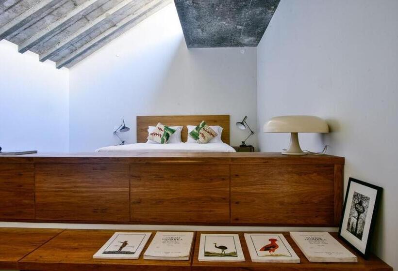 هاستل Chez Georges