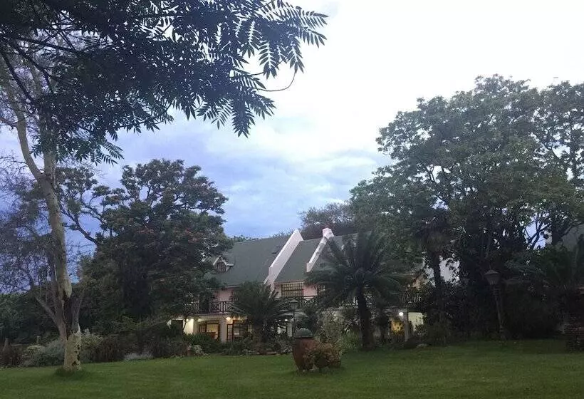 Majatalo Cuckoos Nest Guest House