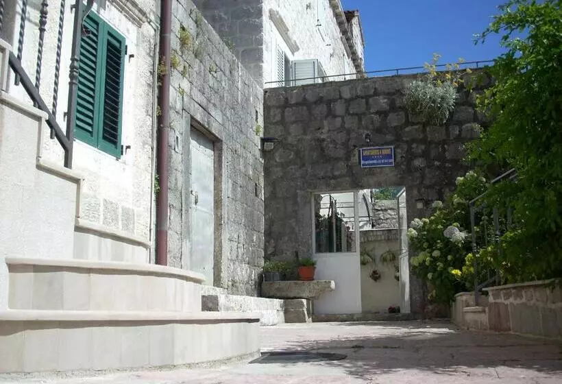 پانسیون Guest House Dragutinovic