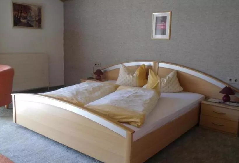 Majatalo Landhaus Krinnenspitze