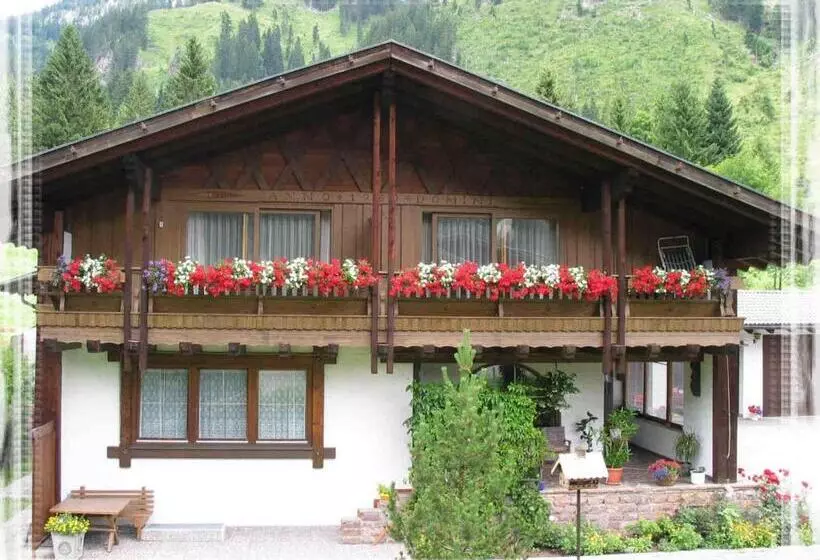 Majatalo Landhaus Krinnenspitze