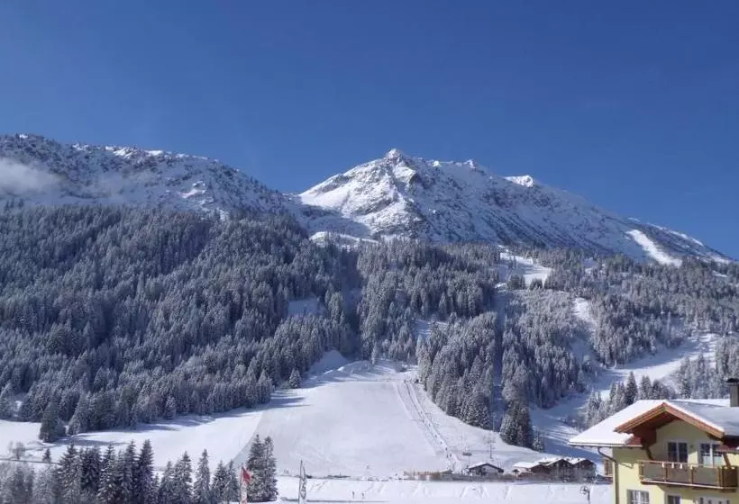 Majatalo Landhaus Krinnenspitze