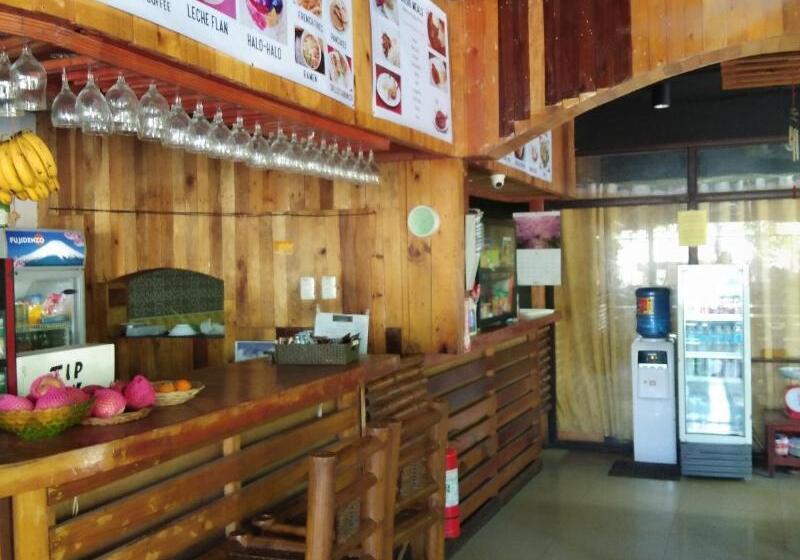 הוסטל Aosmec Square