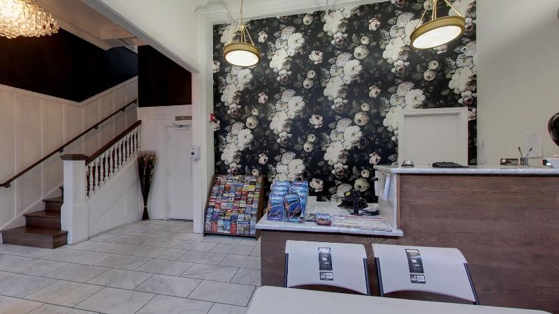 Общежитие Warfield