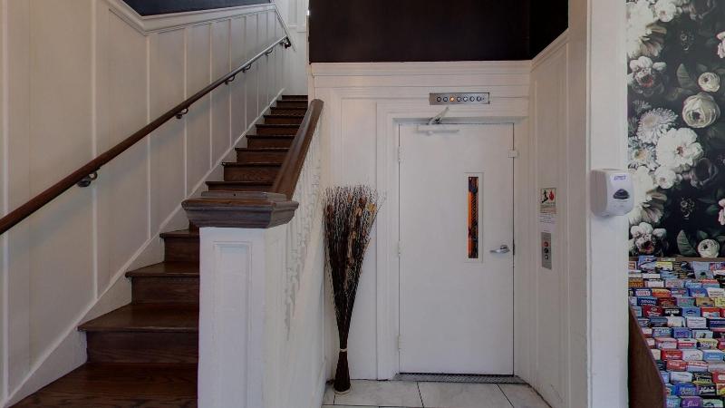 Общежитие Warfield