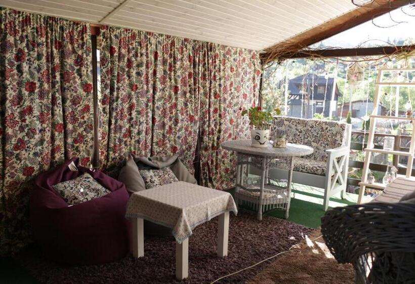 Pensione Kvitkovyi Rai