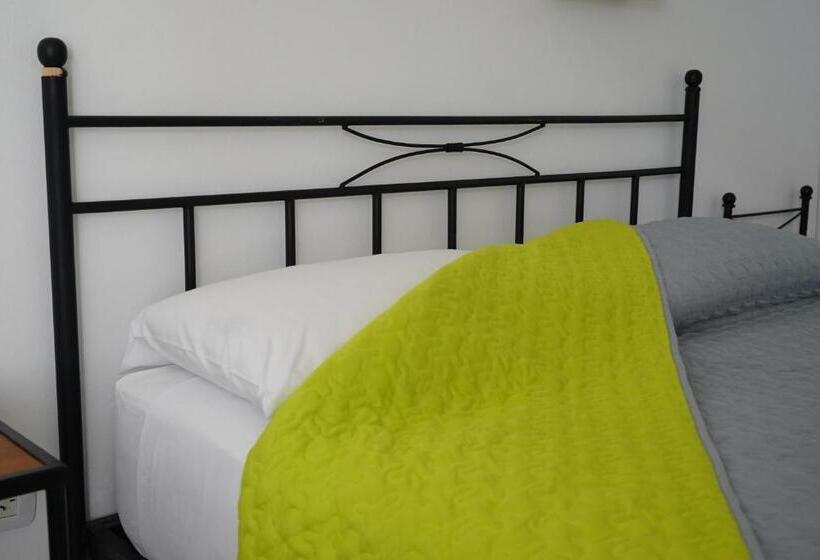 פנסיון La Posada De Salim