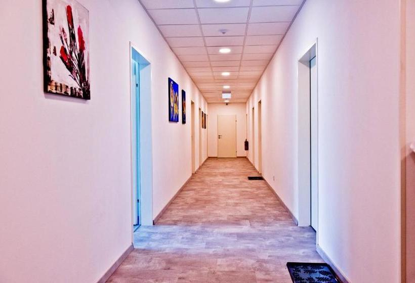 호스텔 Pension Waldesruh