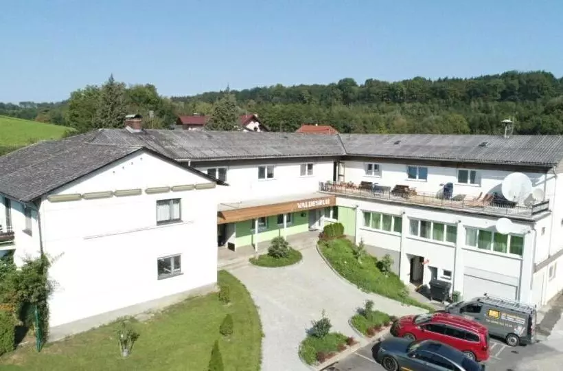 ユースホステル Pension Waldesruh