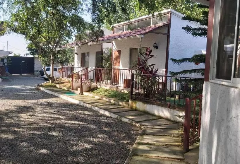ペンション Hostal Gualingo