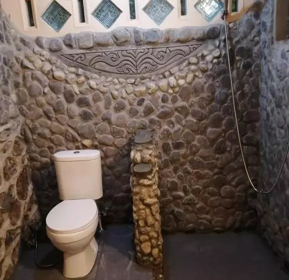 Majatalo Kupu Kupu Garden Guest House & Cafe