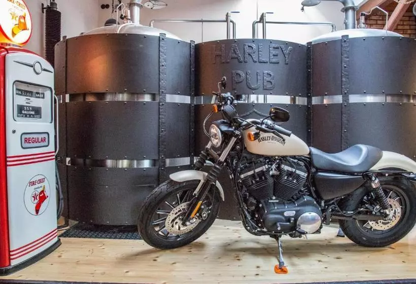 پانسیون Penzion Harley Pub