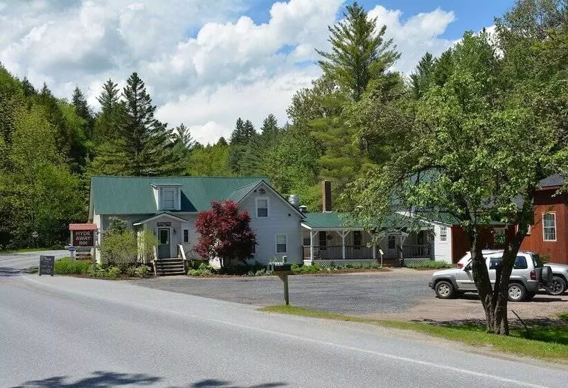 Retkeilymaja Hyde Away Inn