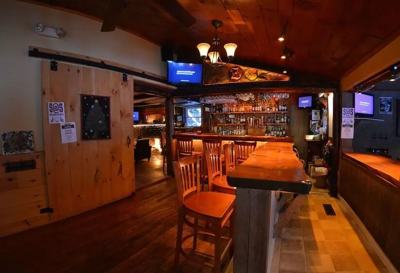 Retkeilymaja Hyde Away Inn