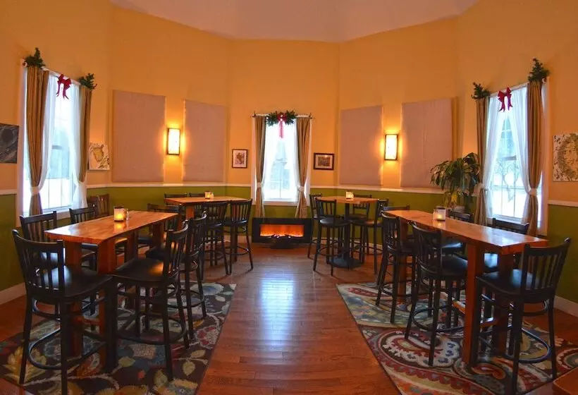 Retkeilymaja Hyde Away Inn