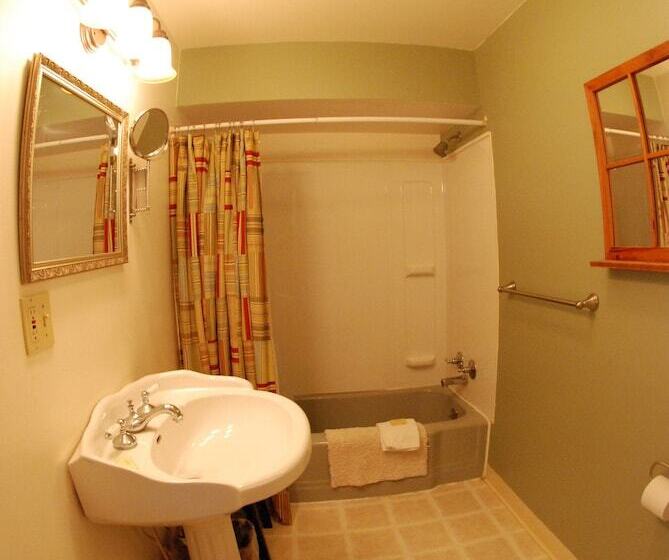 ユースホステル Hyde Away Inn