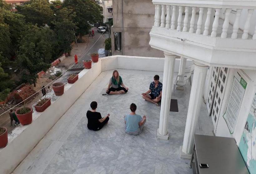 Albergue Jaipur Sundeck